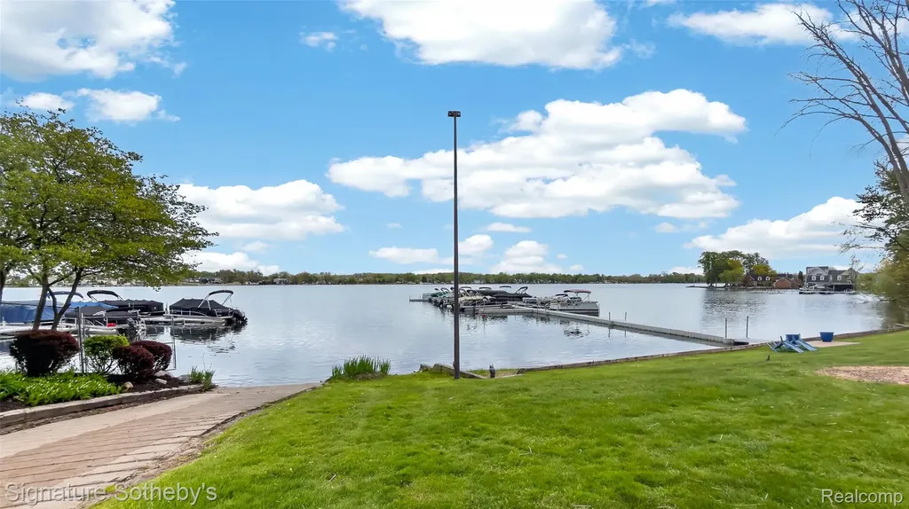 875 S Pontiac Trail Walled Lake City MI 48390