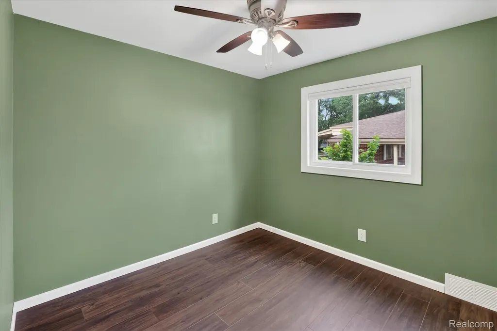 18514 Ray Street Riverview City MI 48193