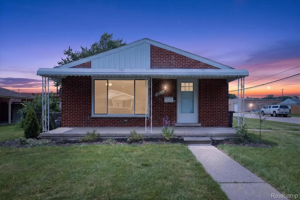 18514 Ray Street Riverview City MI 48193