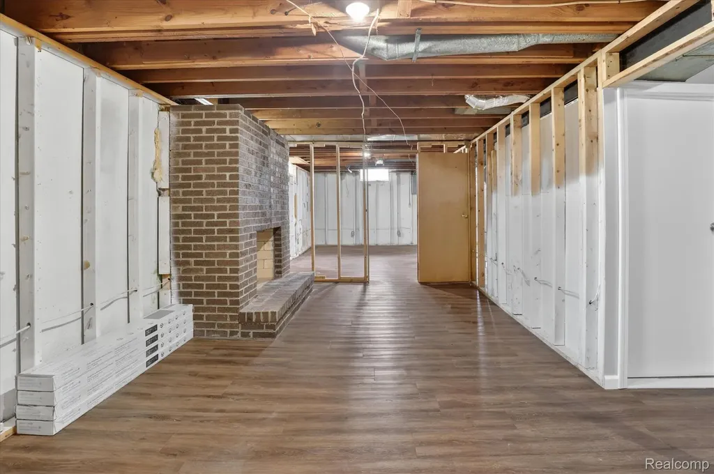 18514 Ray Street Riverview City MI 48193