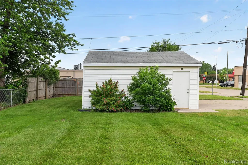 18514 Ray Street Riverview City MI 48193