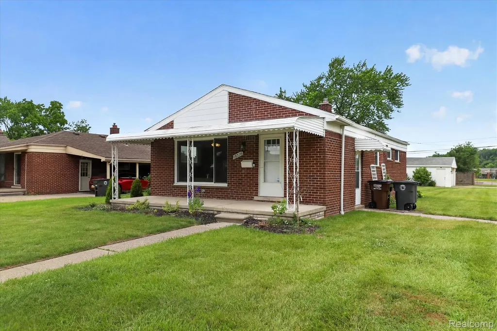 18514 Ray Street Riverview City MI 48193