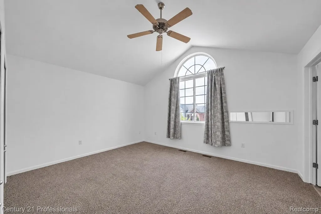 1989 Golfview Lane Westland City MI 48186