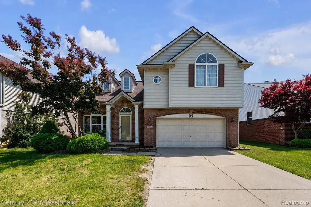 1989 Golfview Lane Westland City MI 48186