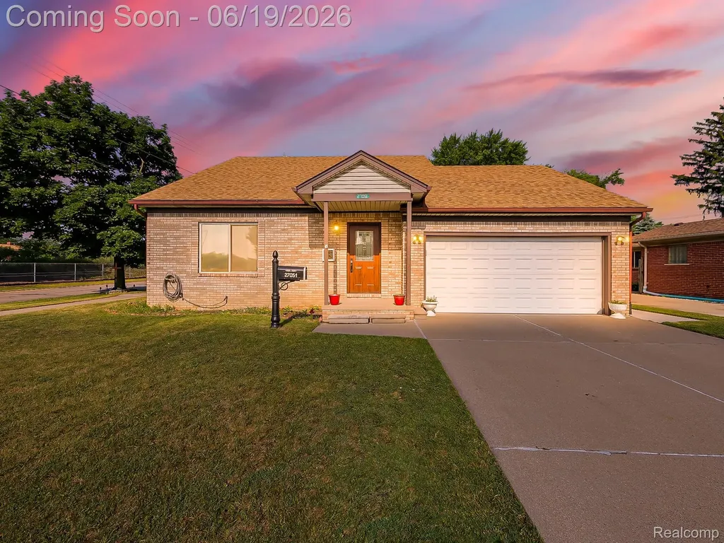 27051 Demrick Street Roseville City MI 48066