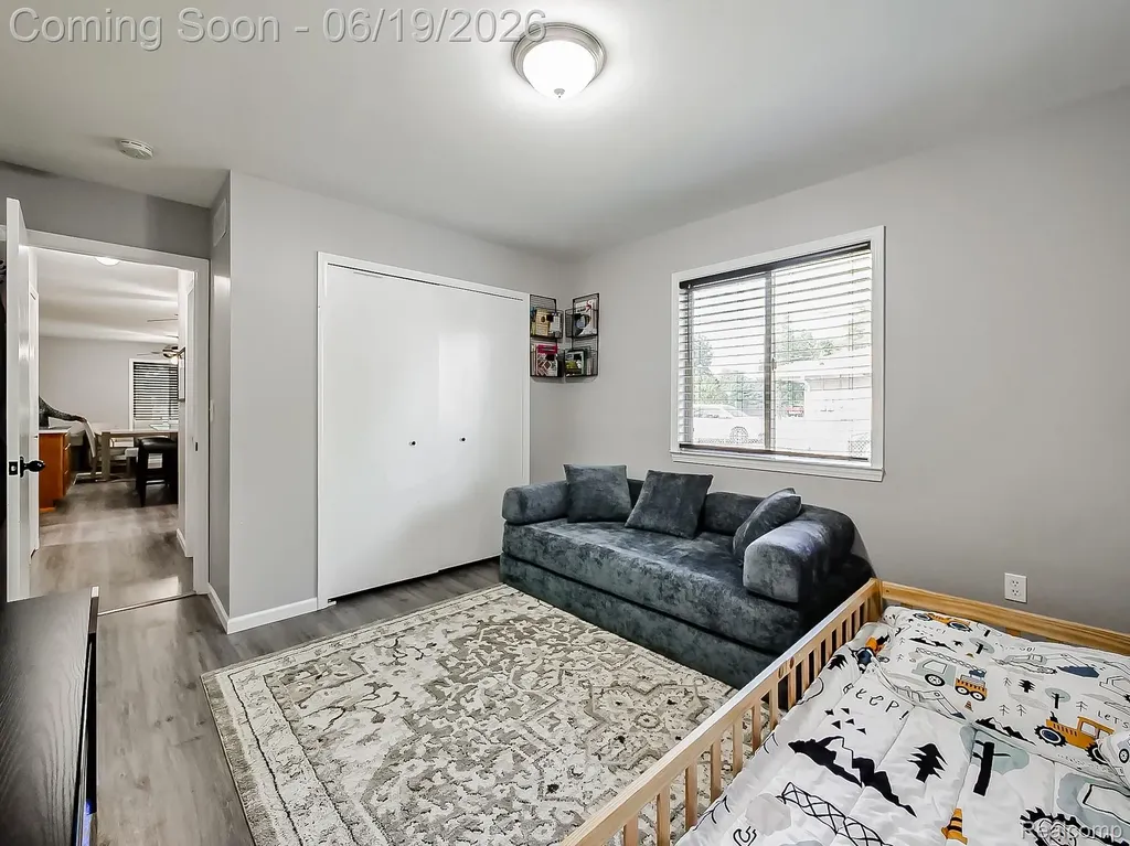 27051 Demrick Street Roseville City MI 48066