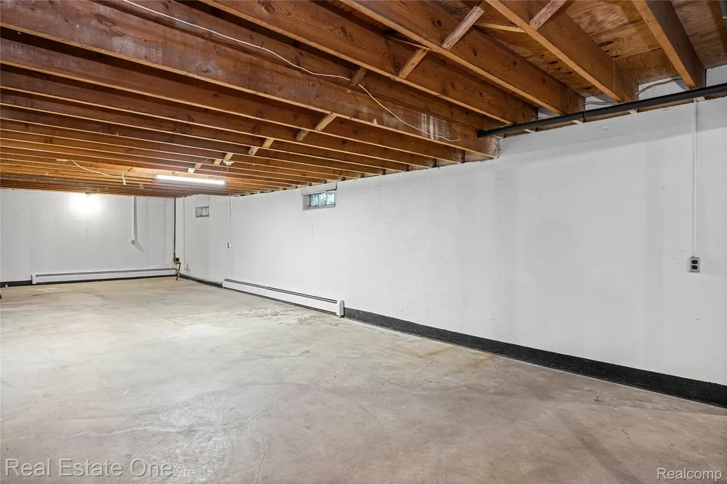 28330 E Blom Drive Harrison Charter Township MI 48045