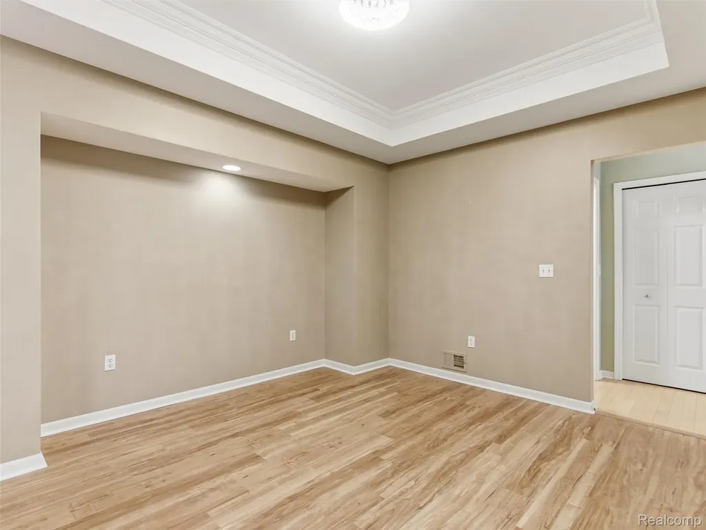 12311 Water Greens Court Fenton Charter Township MI 48430