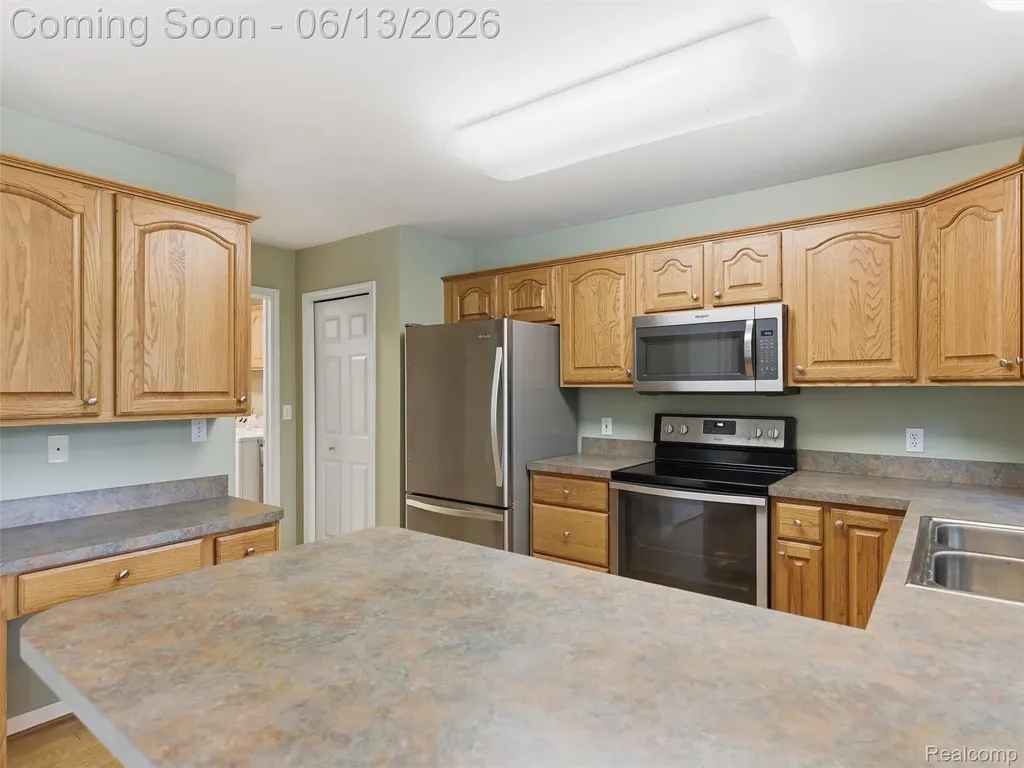 12311 Water Greens Court Fenton Charter Township MI 48430