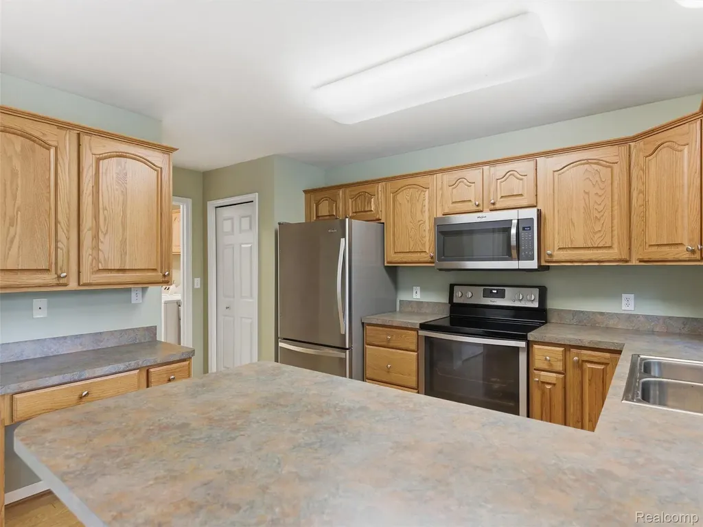 12311 Water Greens Court Fenton Charter Township MI 48430