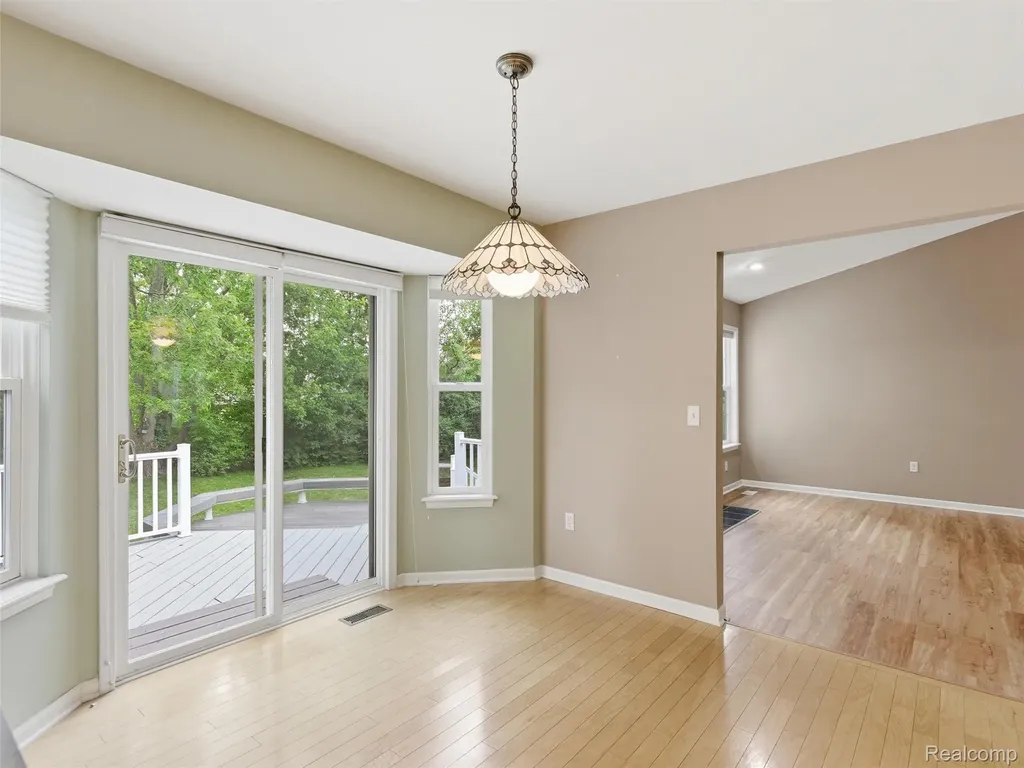 12311 Water Greens Court Fenton Charter Township MI 48430