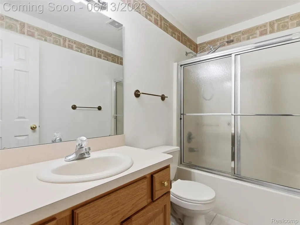 12311 Water Greens Court Fenton Charter Township MI 48430