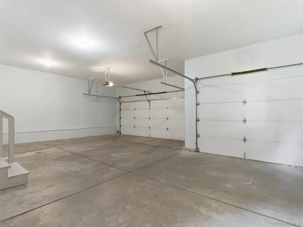 12311 Water Greens Court Fenton Charter Township MI 48430
