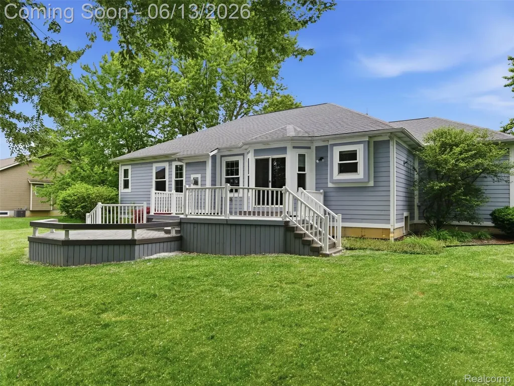 12311 Water Greens Court Fenton Charter Township MI 48430
