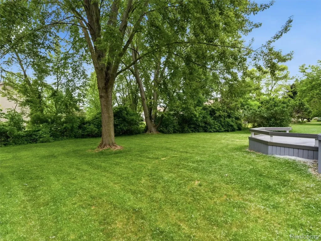 12311 Water Greens Court Fenton Charter Township MI 48430