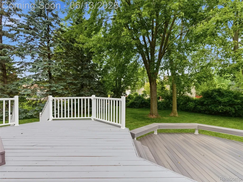 12311 Water Greens Court Fenton Charter Township MI 48430