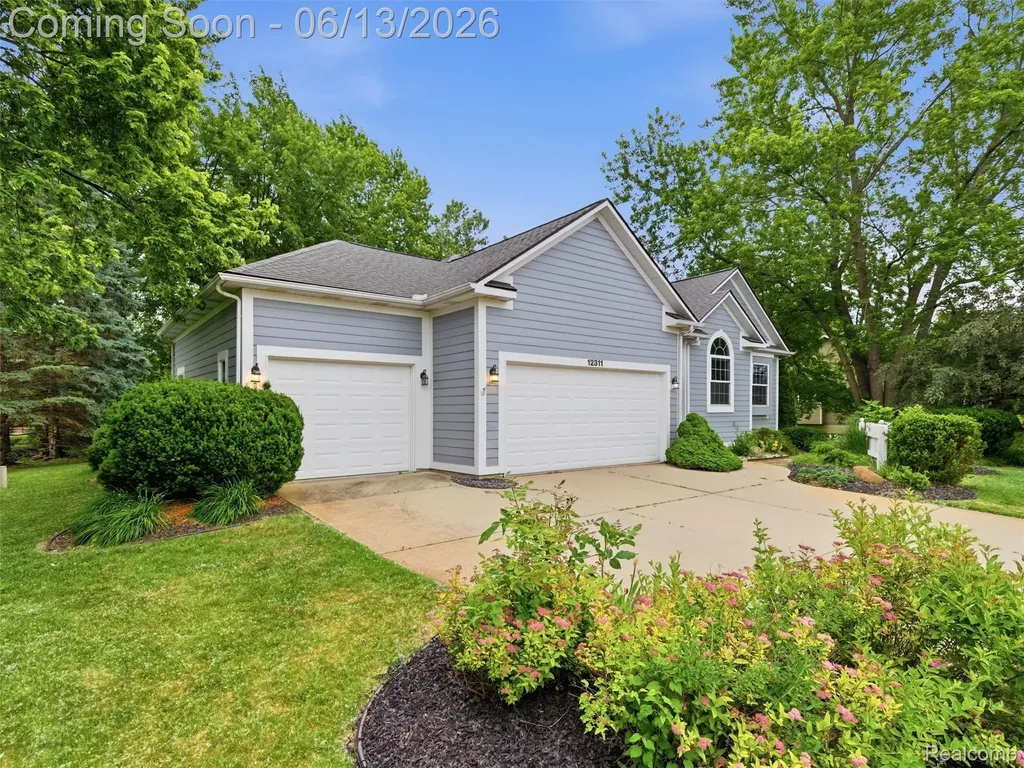 12311 Water Greens Court Fenton Charter Township MI 48430