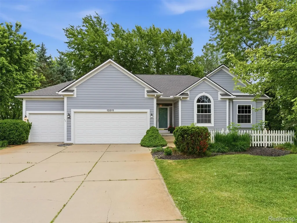 12311 Water Greens Court Fenton Charter Township MI 48430