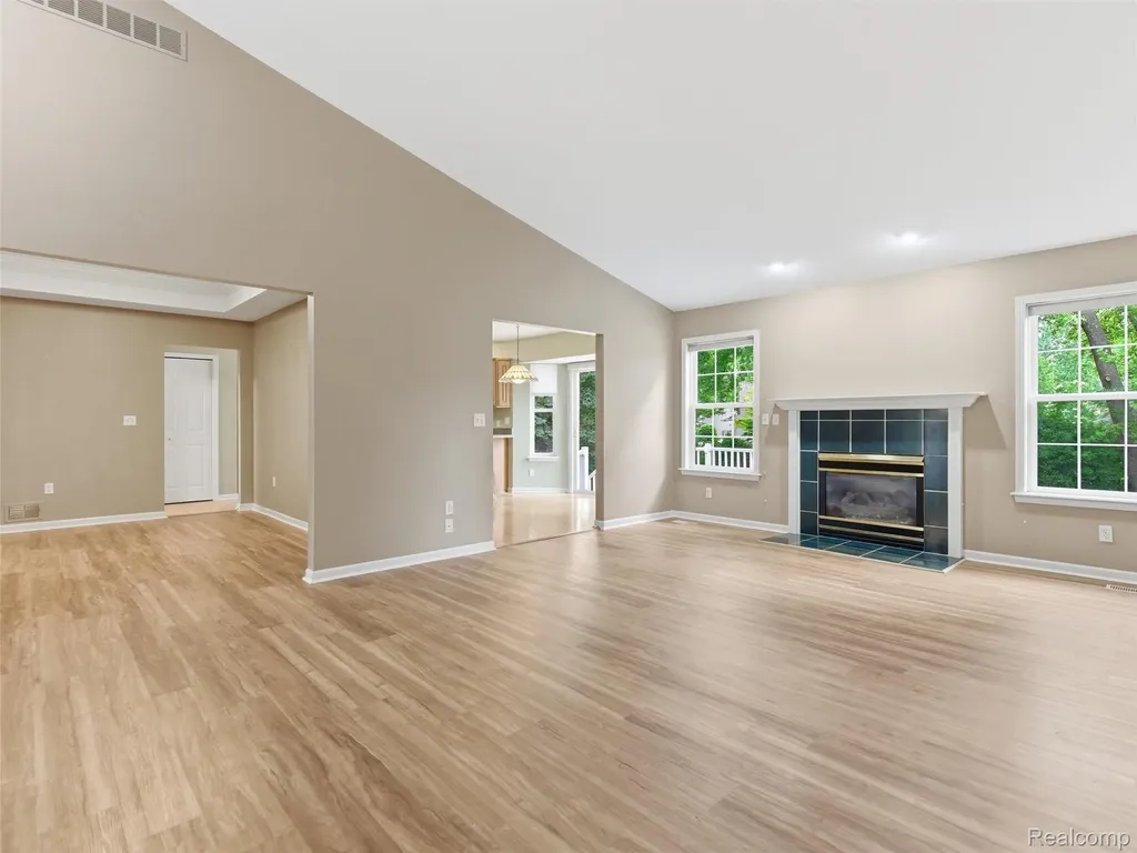 12311 Water Greens Court Fenton Charter Township MI 48430