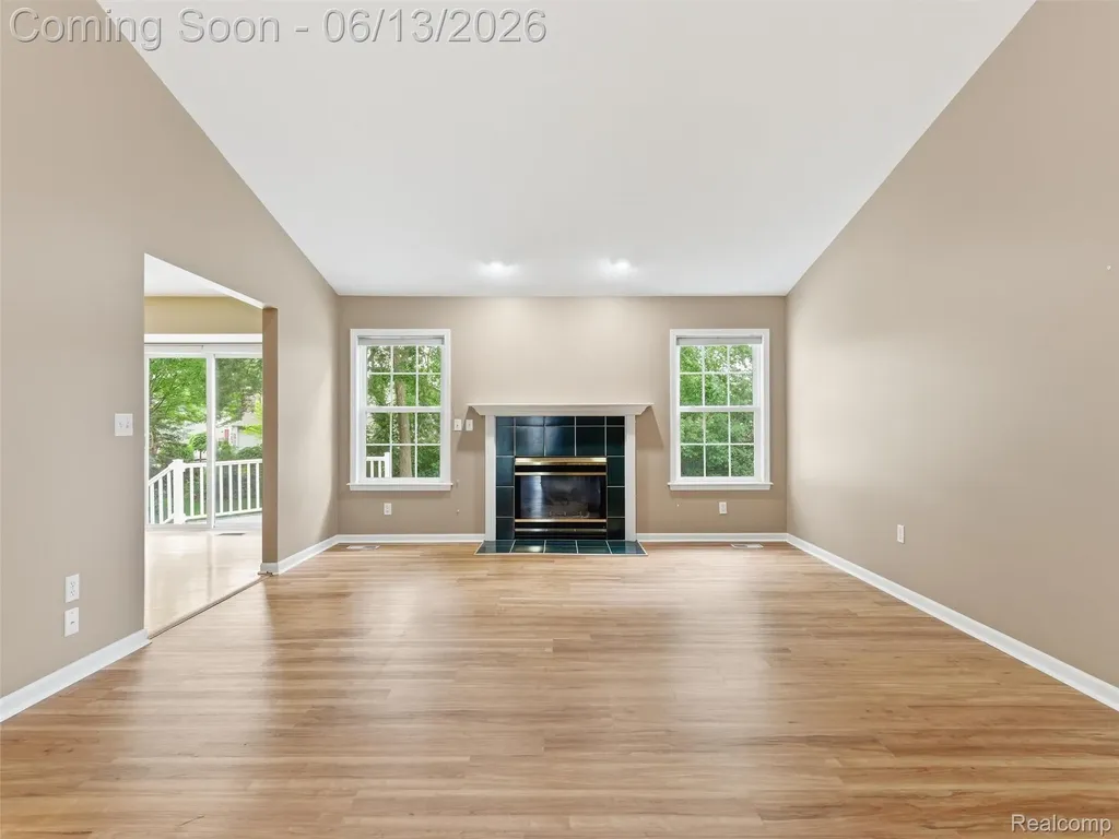12311 Water Greens Court Fenton Charter Township MI 48430