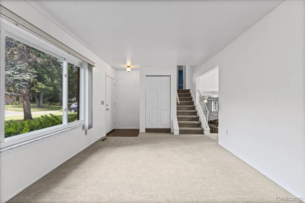 226 Ruppert Street Commerce Charter Township MI 48382