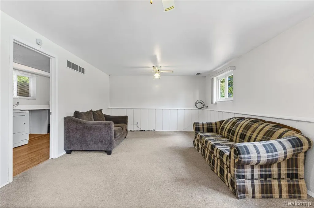 226 Ruppert Street Commerce Charter Township MI 48382