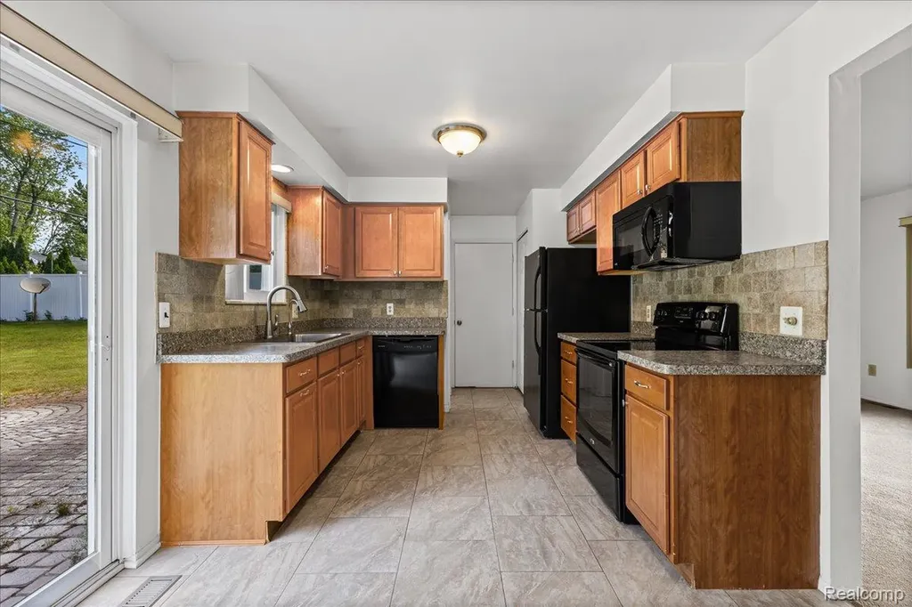 226 Ruppert Street Commerce Charter Township MI 48382