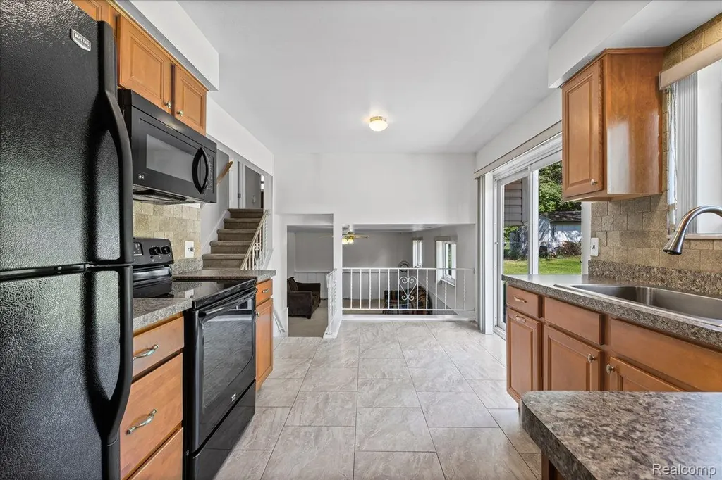 226 Ruppert Street Commerce Charter Township MI 48382