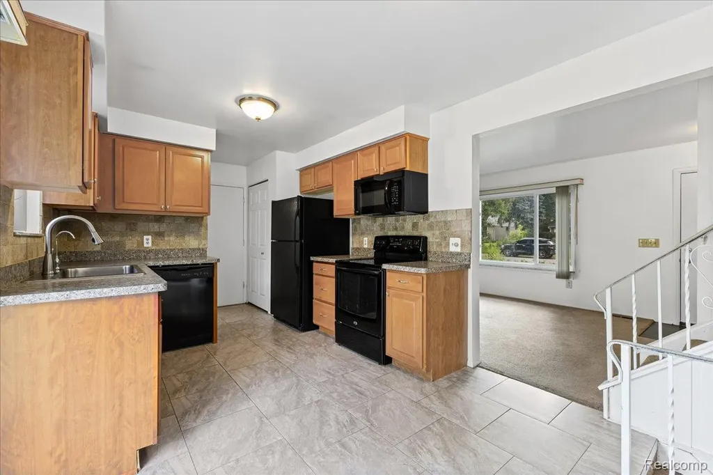 226 Ruppert Street Commerce Charter Township MI 48382