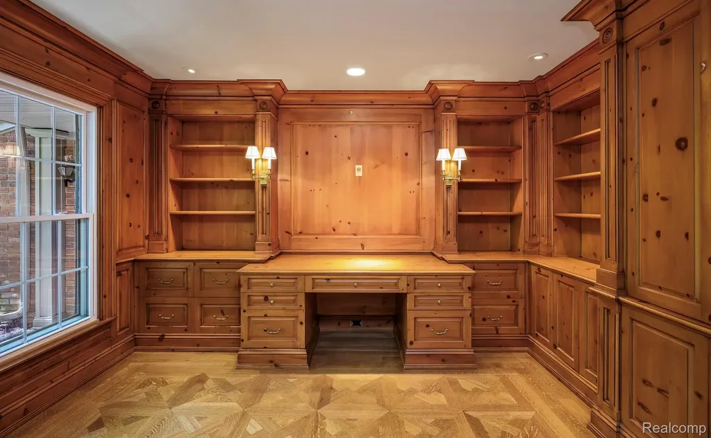 4269 N Willoway Estates Court Bloomfield Hills City MI 48302