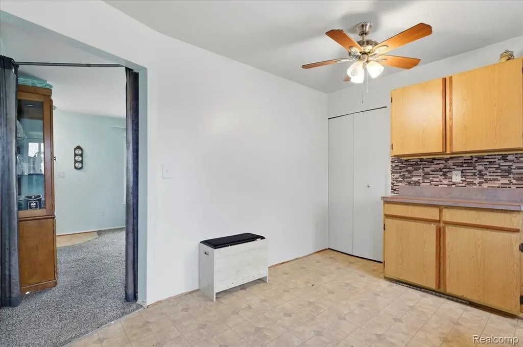 4759 Bernice Avenue Warren City MI 48091