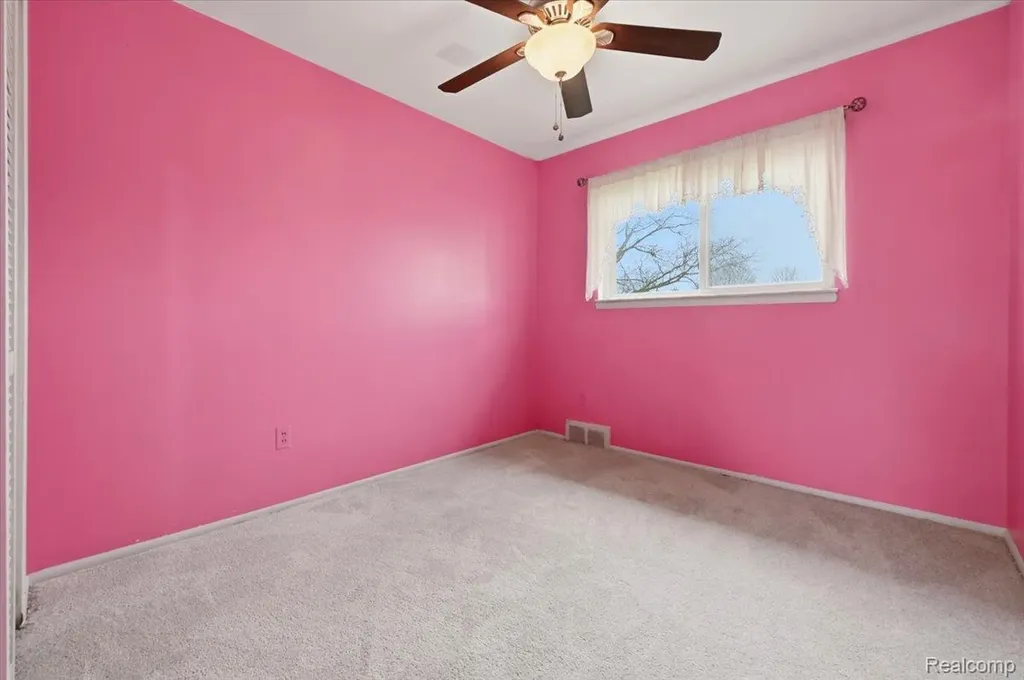 4759 Bernice Avenue Warren City MI 48091