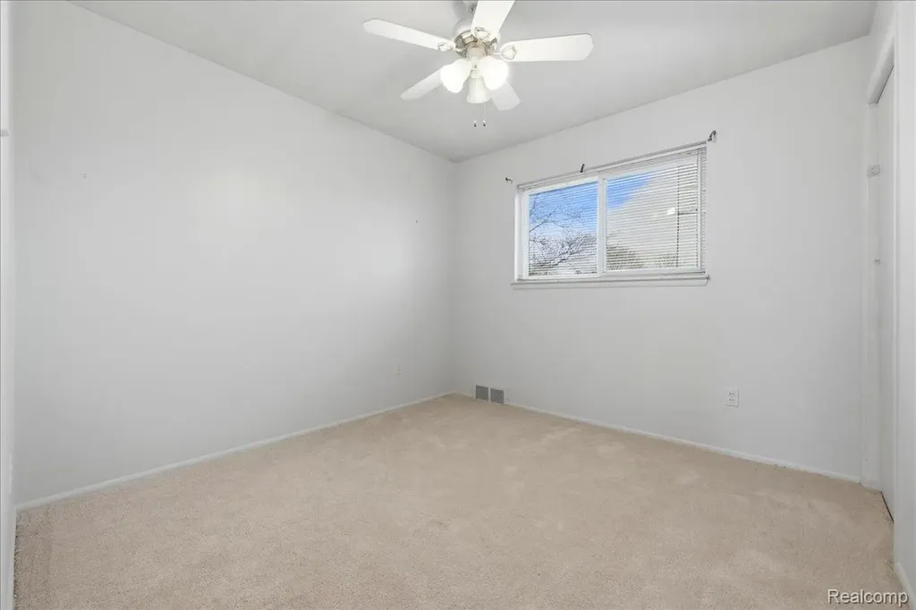 4759 Bernice Avenue Warren City MI 48091