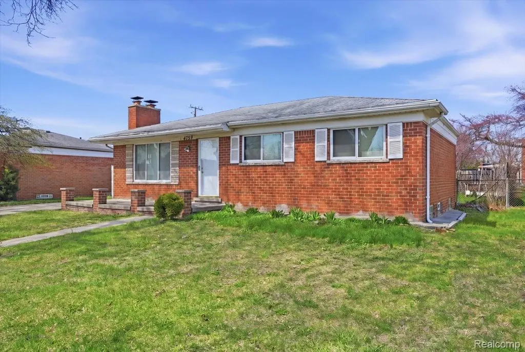 4759 Bernice Avenue Warren City MI 48091