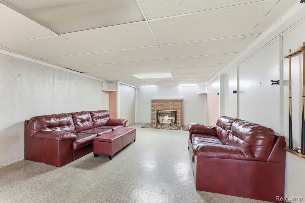 3310 Maidstone Street Trenton City MI 48183