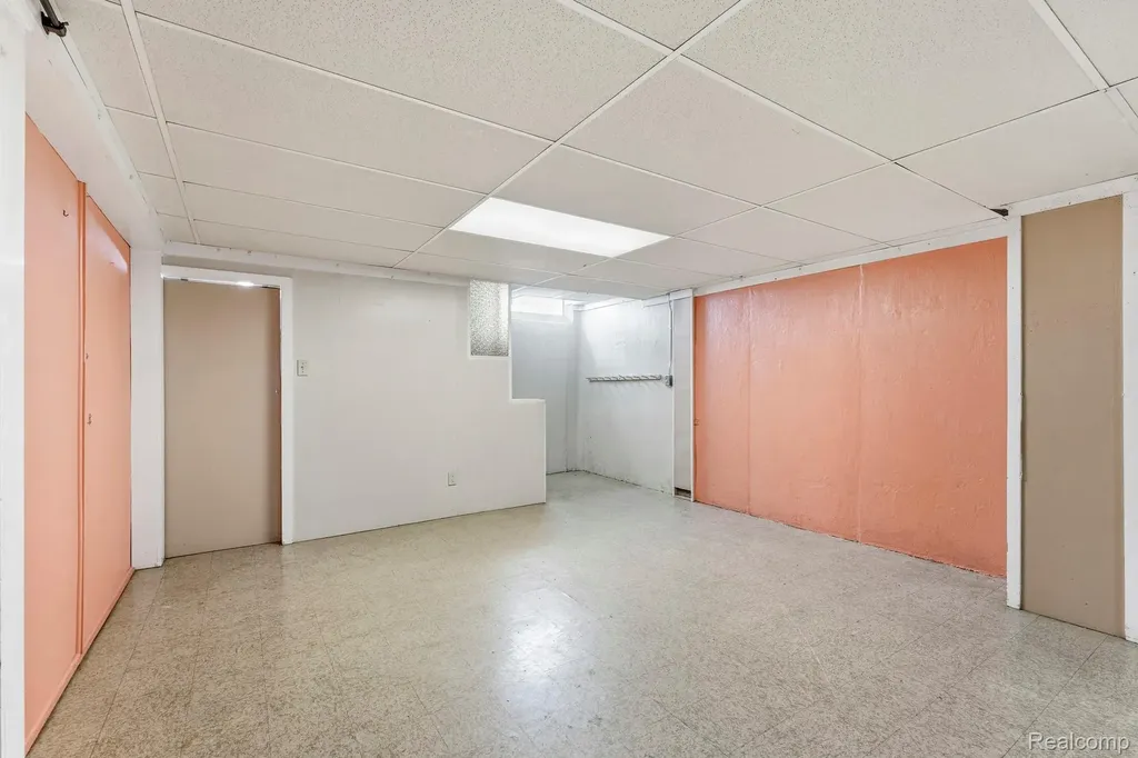 3310 Maidstone Street Trenton City MI 48183