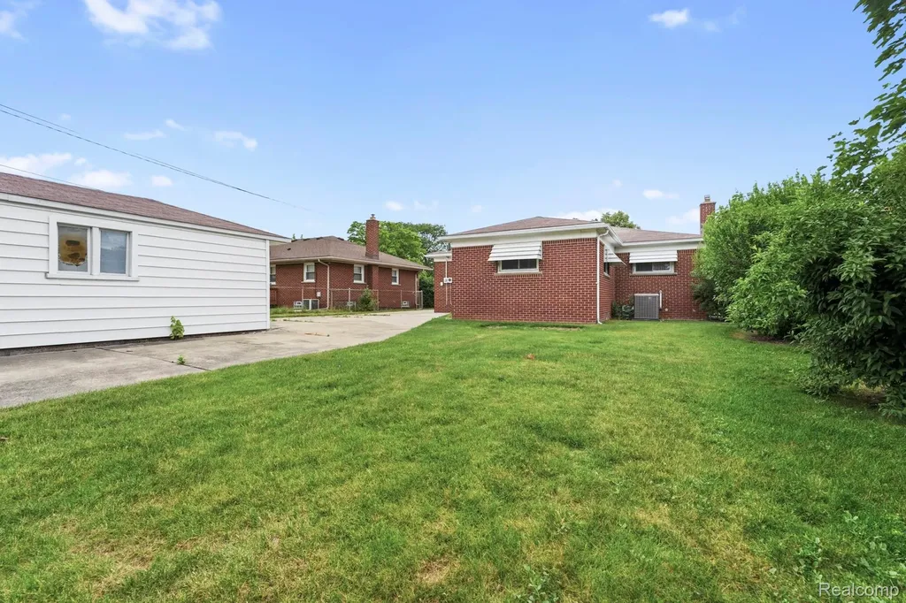 3310 Maidstone Street Trenton City MI 48183