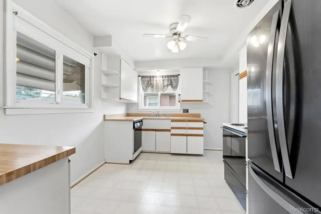3310 Maidstone Street Trenton City MI 48183
