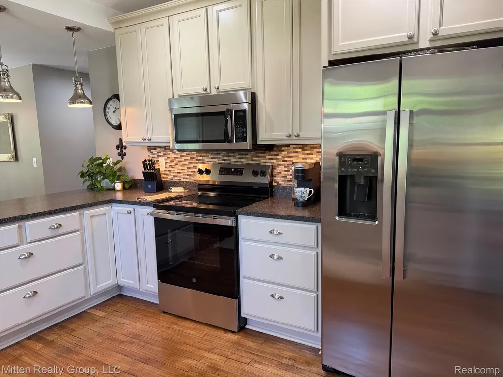 68436 Oak Street Richmond City MI 48062