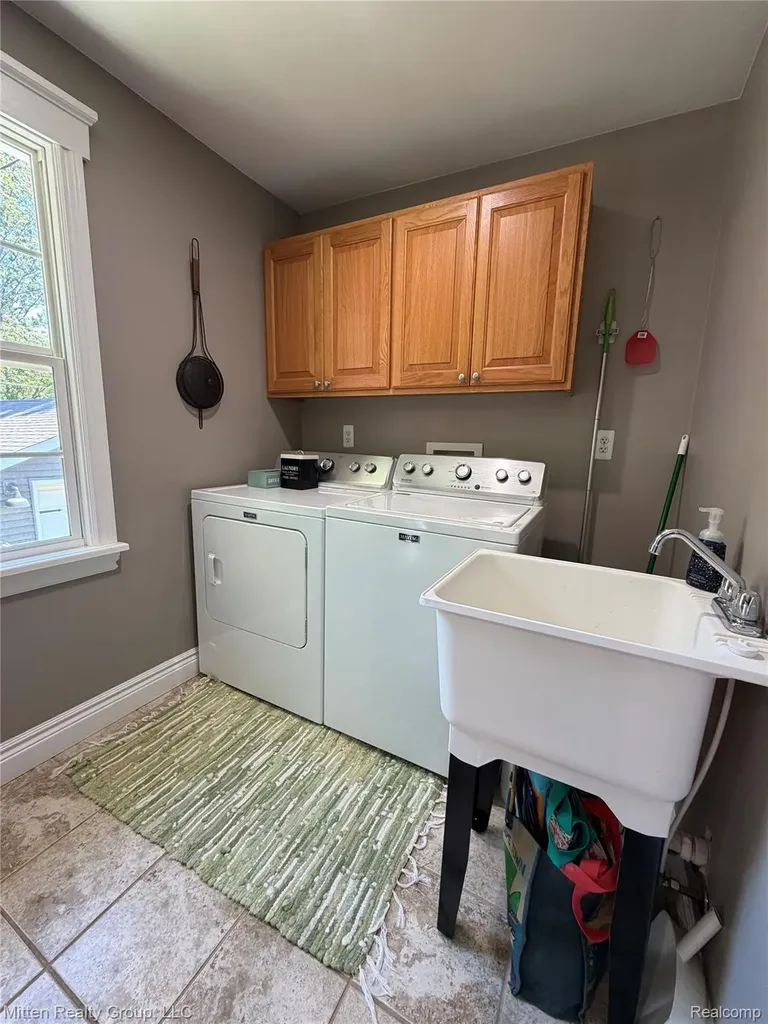 68436 Oak Street Richmond City MI 48062