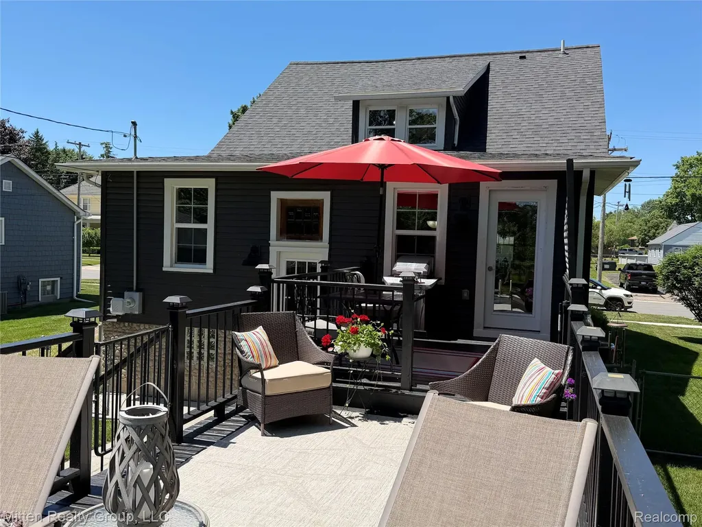 68436 Oak Street Richmond City MI 48062