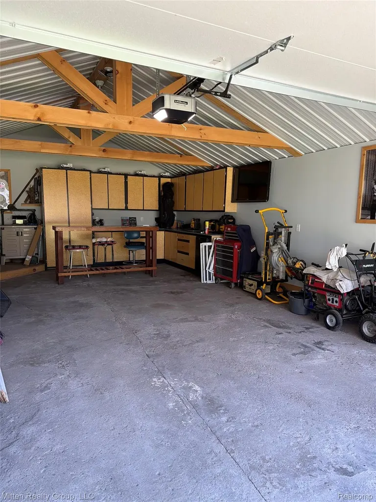 68436 Oak Street Richmond City MI 48062