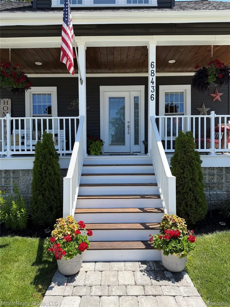 68436 Oak Street Richmond City MI 48062