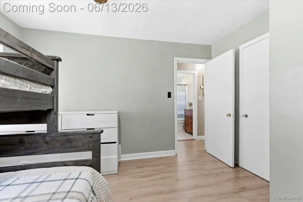 2960 Bailey Avenue Lincoln Park City MI 48146
