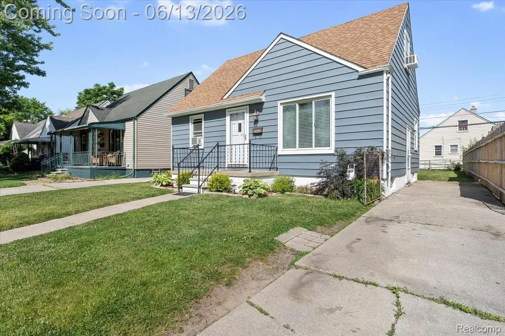 2960 Bailey Avenue Lincoln Park City MI 48146