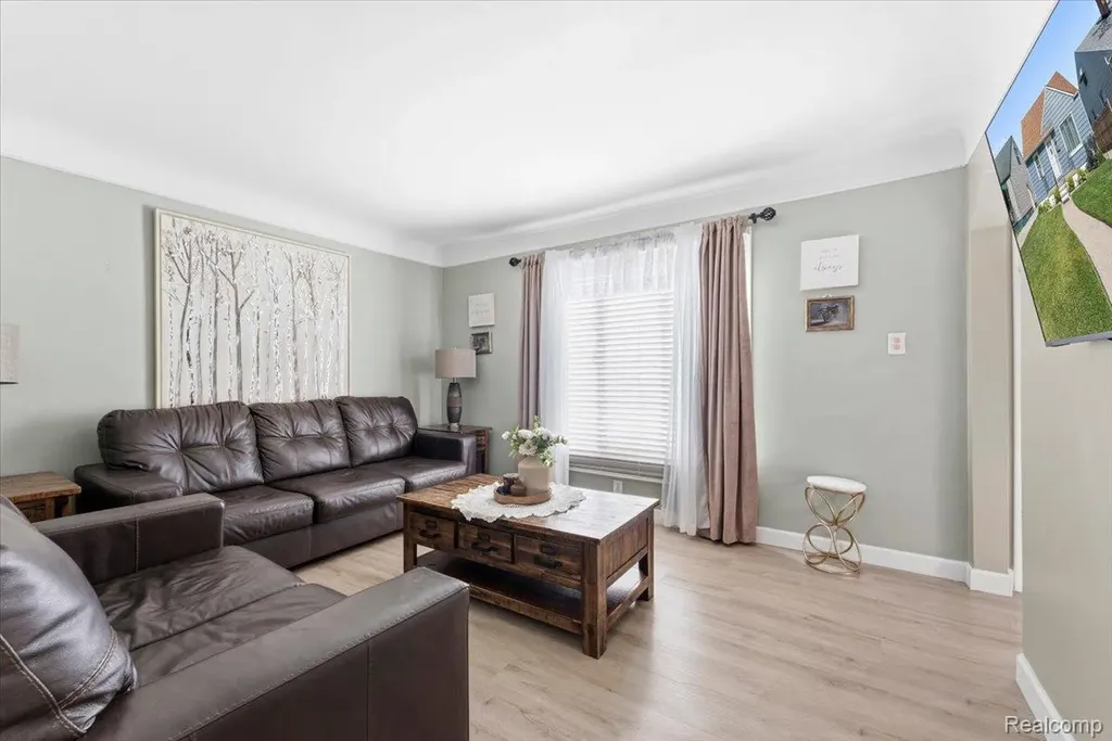 2960 Bailey Avenue Lincoln Park City MI 48146