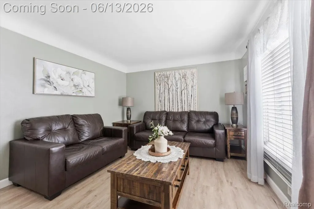 2960 Bailey Avenue Lincoln Park City MI 48146