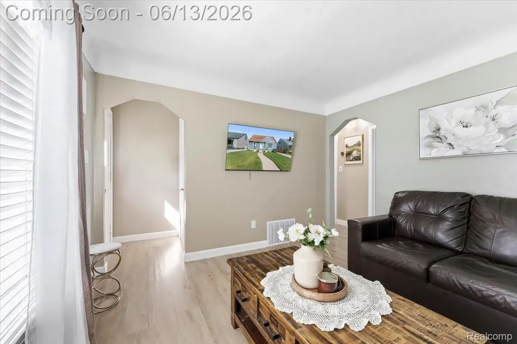 2960 Bailey Avenue Lincoln Park City MI 48146
