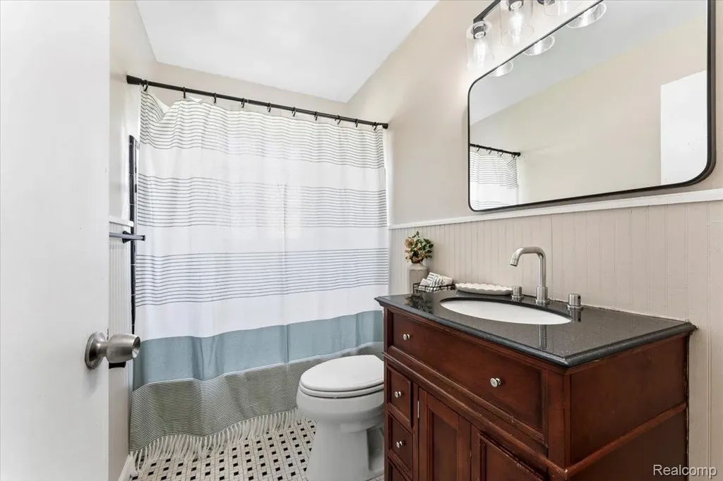 2960 Bailey Avenue Lincoln Park City MI 48146