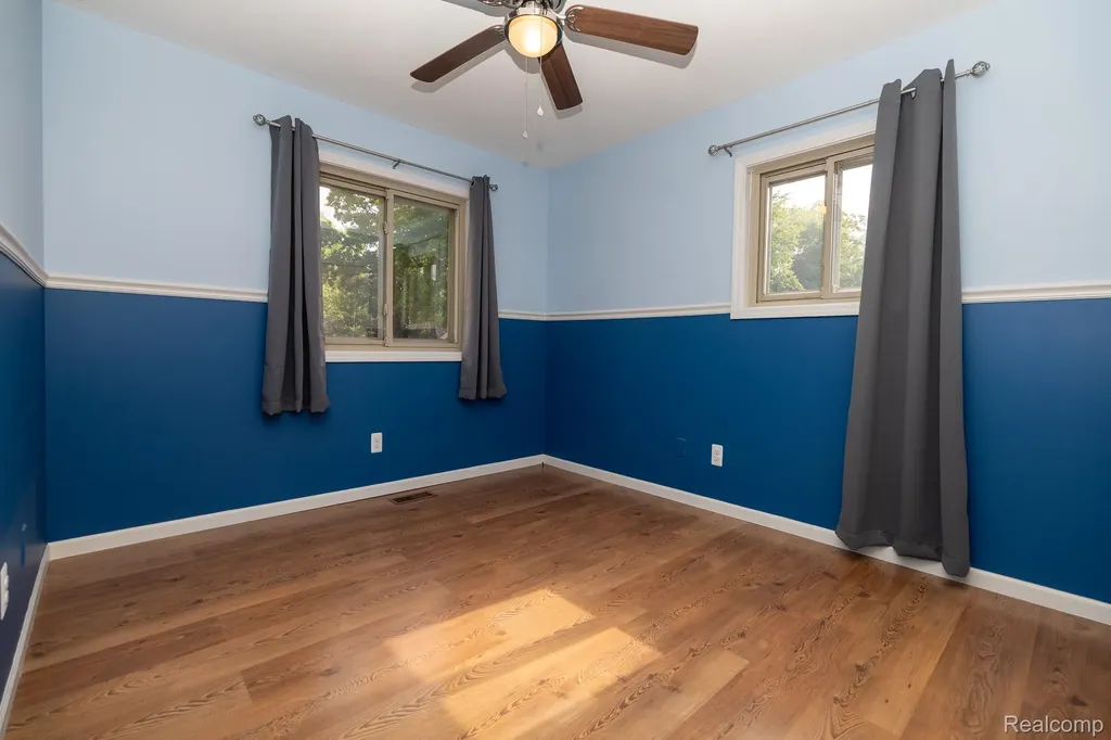 9185 Ashdown Avenue White Lake Charter Township MI 48386